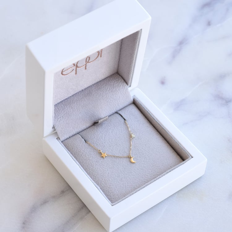 Romantische Halskette mit einem Diamanten Vahan 87059