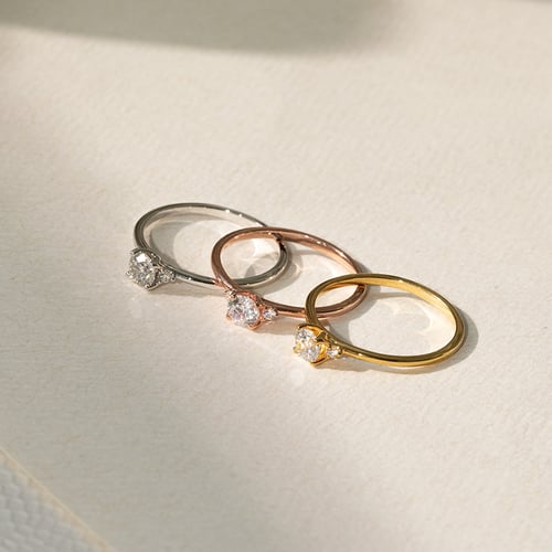 Verlobungsring mit Diamanten Hye