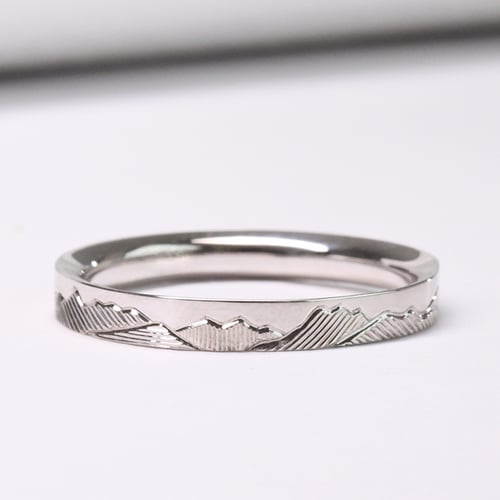 Eheringe mit der Gravur von Bergmotiven Safa