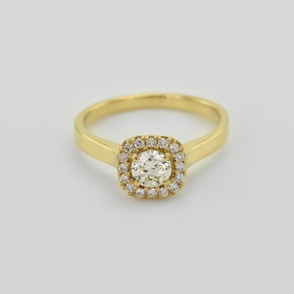 Verlobungsring mit Lab Grown Diamanten im Halo-Stil Reley