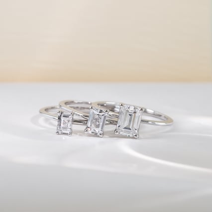 Verlobungsring mit einem Diamanten im Emeraldschliff Olson