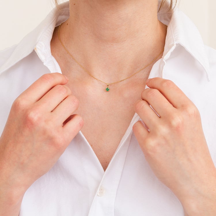 Silberner Anhänger mit einem Smaragd in der Größe Ihrer Wahl Quinn 123602