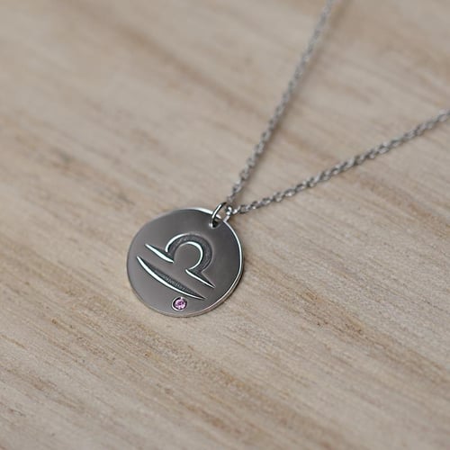 Silber anhänger mit Sternzeichen und Trumalin Waage