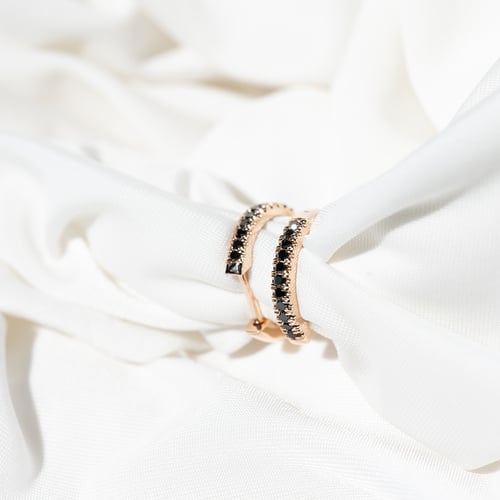 Creolen mit schwarzen Diamanten Gomati