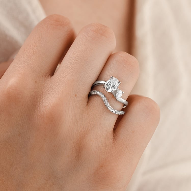 Einzigartiges Verlobungs-Set aus Ringen mit Lab Grown Diamanten 156102