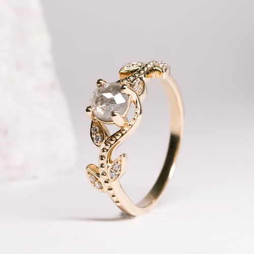 Verlobungsring mit einem Salt and Pepper Diamanten und Lab Grown Diamanten Vindo