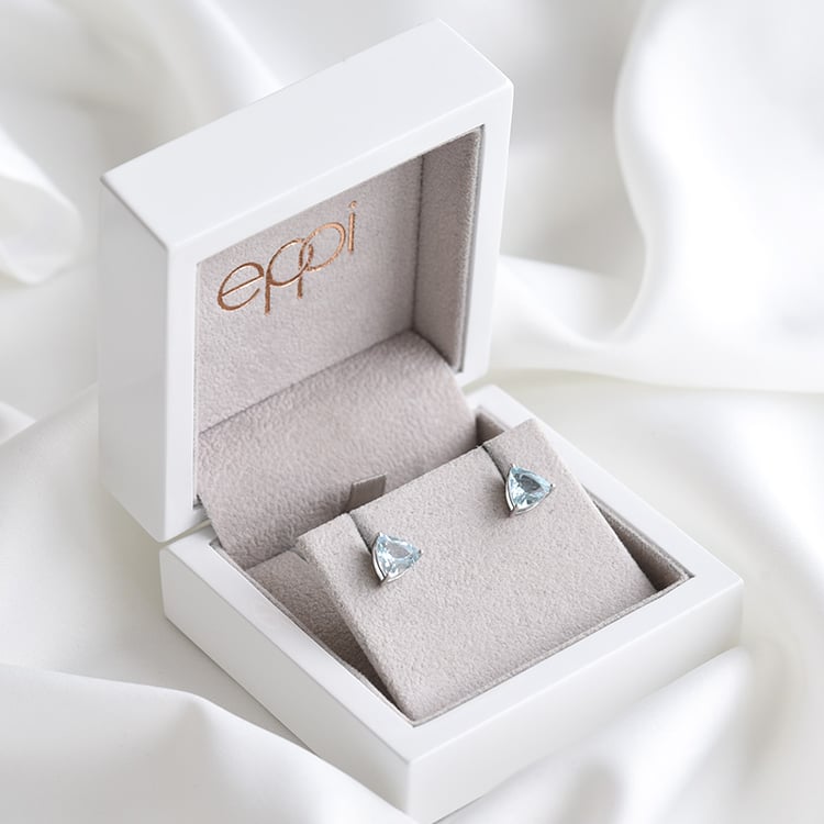 Silberne Ohrringe mit himmlisch blauen Topasen Nellie 78715