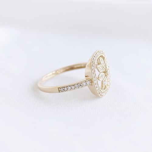 Goldener Ring mit Diamantenblüte Liliane