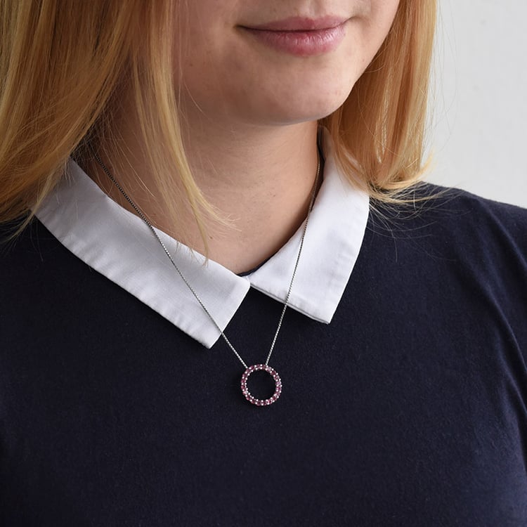 Silberner Karma-Anhänger mit Rhodolith Granat Eirene 79130