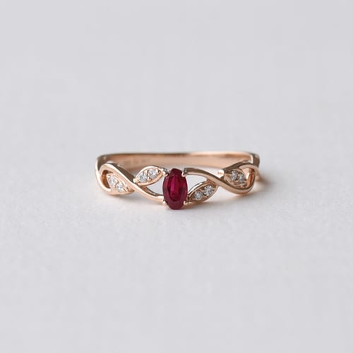 Goldener Rubinring mit Diamanten Ada