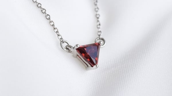 Die Symbolik des Schmucks: Das Dreieck