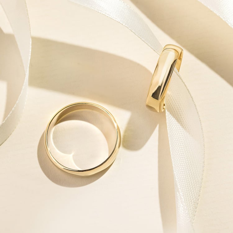 Abgerundete Eheringe aus Gold Ebie 157050