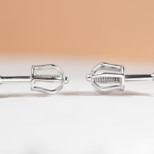 Ohrstecker mit 2mm Moissaniten Tiny