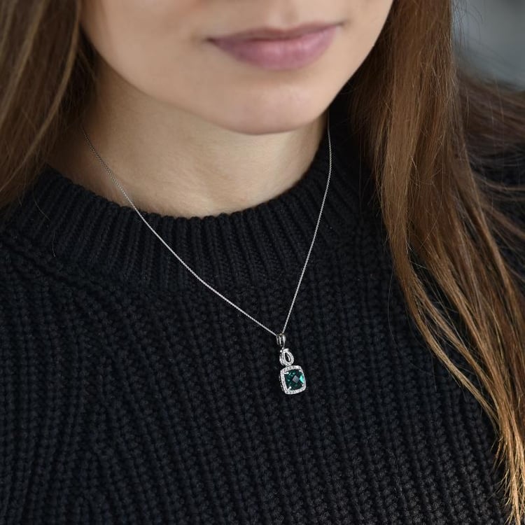 Goldkette mit Smaragd 36681