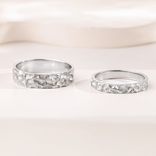 Eheringe mit atypischer Oberfläche Marry