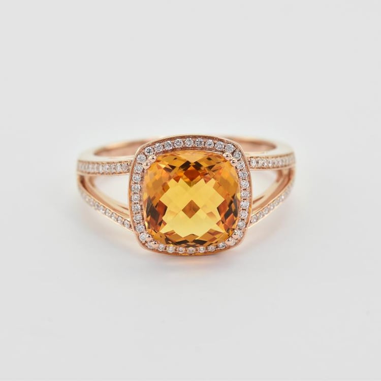 Ring mit Diamanten aus Gold 17016