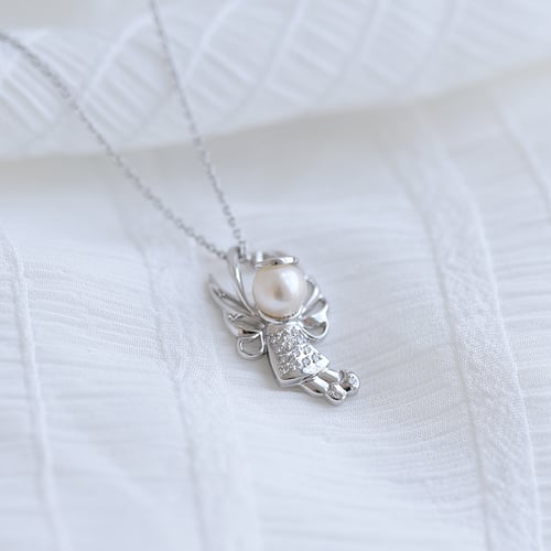 Engel mit Perle und Diamanten Angel