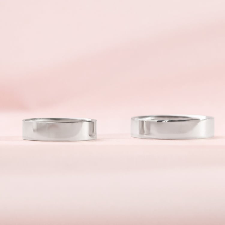 Flache Eheringe aus Platin 157890