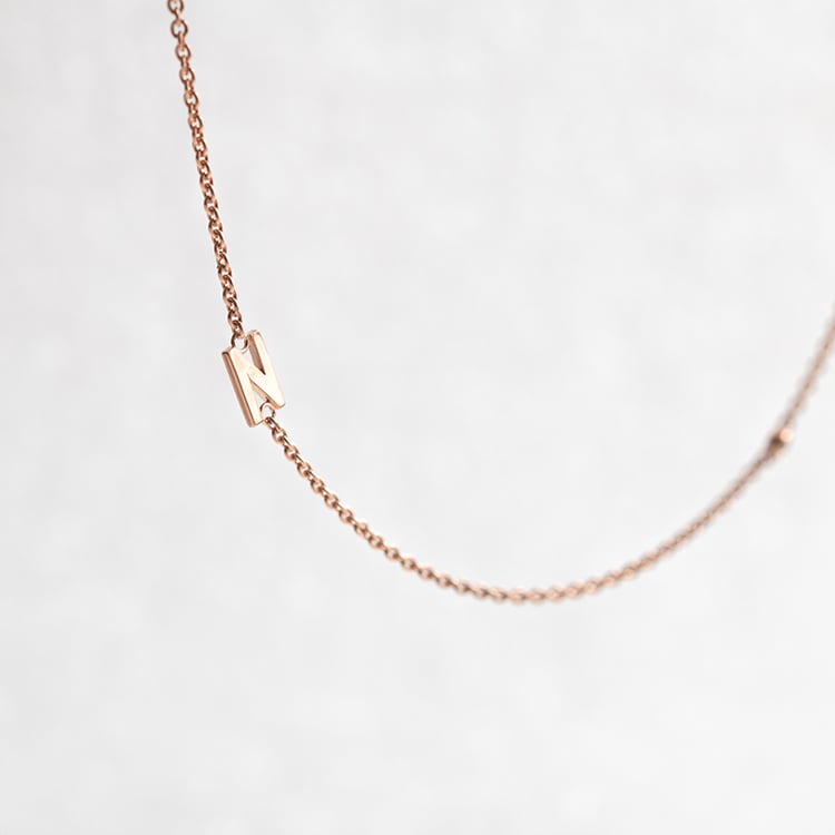 Silberne Halskette mit einem Buchstaben Ihrer Wahl und Lab Grown Diamanten Lupe 145502