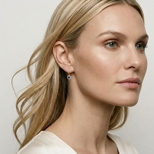 Wunderschöne silberne Ohrringe mit blauen Saphiren und Lab Grown Diamanten Denise