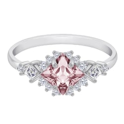 Goldener Ring mit Princess Morganit und Moissaniten Medrie