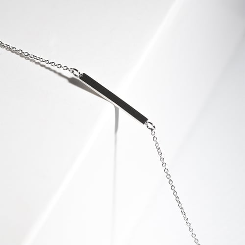 Silbernes minimalistisches Armband Bar