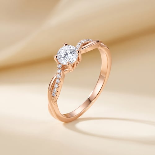 Verlobungsring mit Buchstaben und Diamanten Aliye