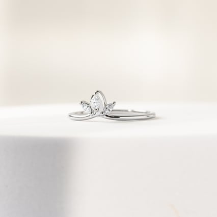 Ring in V-Form mit Marquise Diamanten Riori