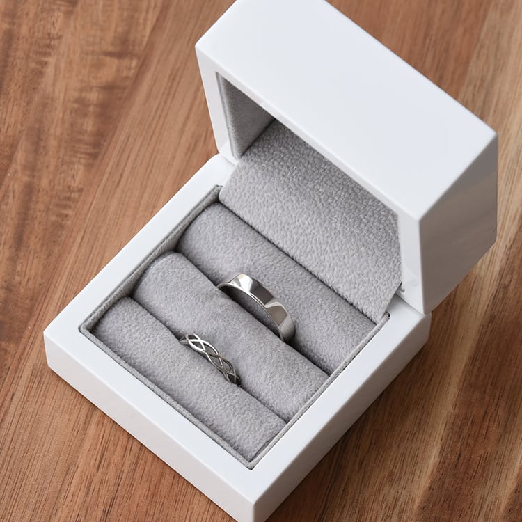 Goldene verflochtene Eheringe Amazu 71342