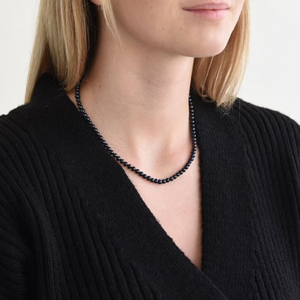 Kette mit schwarzen Perlen Pritii