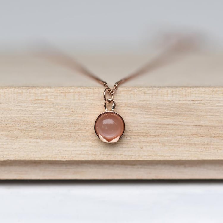 Goldenes Schmuckset mit pfirsichfarbenen Mondsteinen Leandra 49104