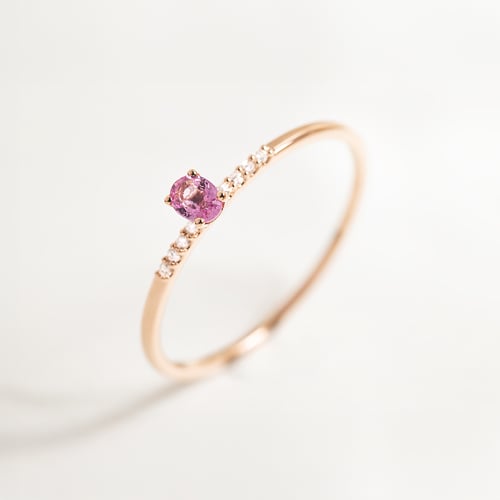 Verlobungsring mit rosa Saphir und Lab Grown Diamanten Terry