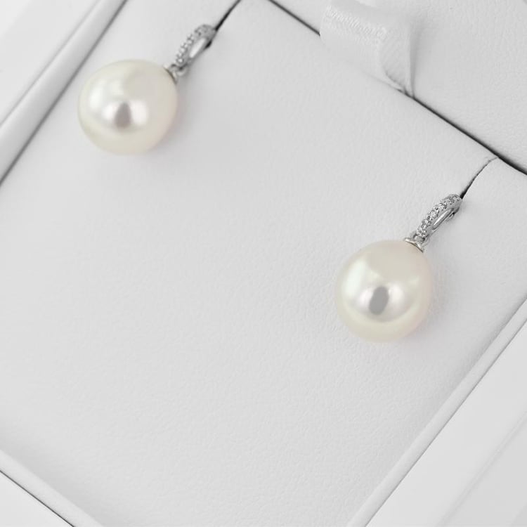 Goldene Ohrringe 33037