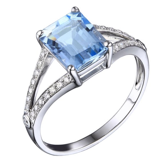 Aquamarin Goldring mit Diamanten