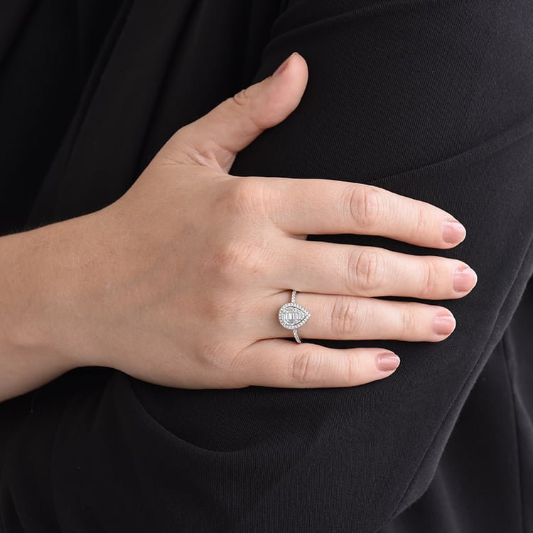 Glänzender Diamantring in Tropfenform Anastasiya 85615