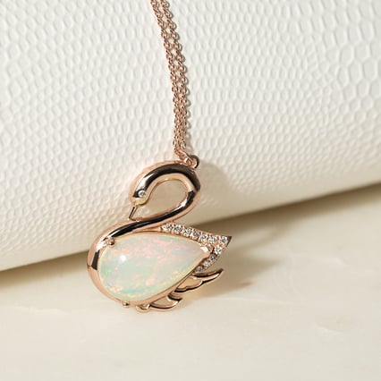 Opal-Anhänger aus Roségold in Form eines Schwans Cisne