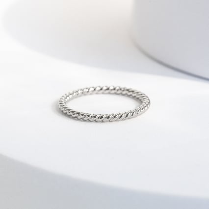 Silberner geflochtener Ring Twisty