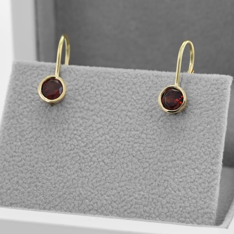 Ohrhänger aus Gold 585 mit runden Granaten Vega 50077