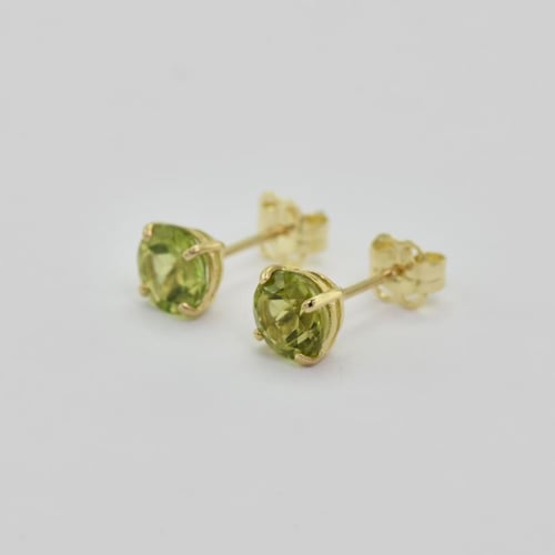 Goldene Ohrstecker mit Olivinen Beaola