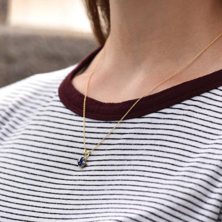 Goldanhänger mit Saphir in Kissenform Rafyna 45554