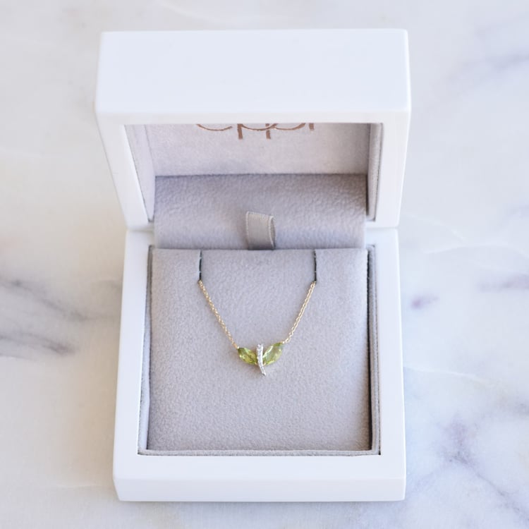 Eleganter Anhänger mit grünen Amethysten und Diamanten Sanjay 87072