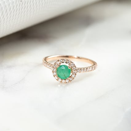 Halo Ring mit Smaragd und Lab Grown Diamanten Kerau