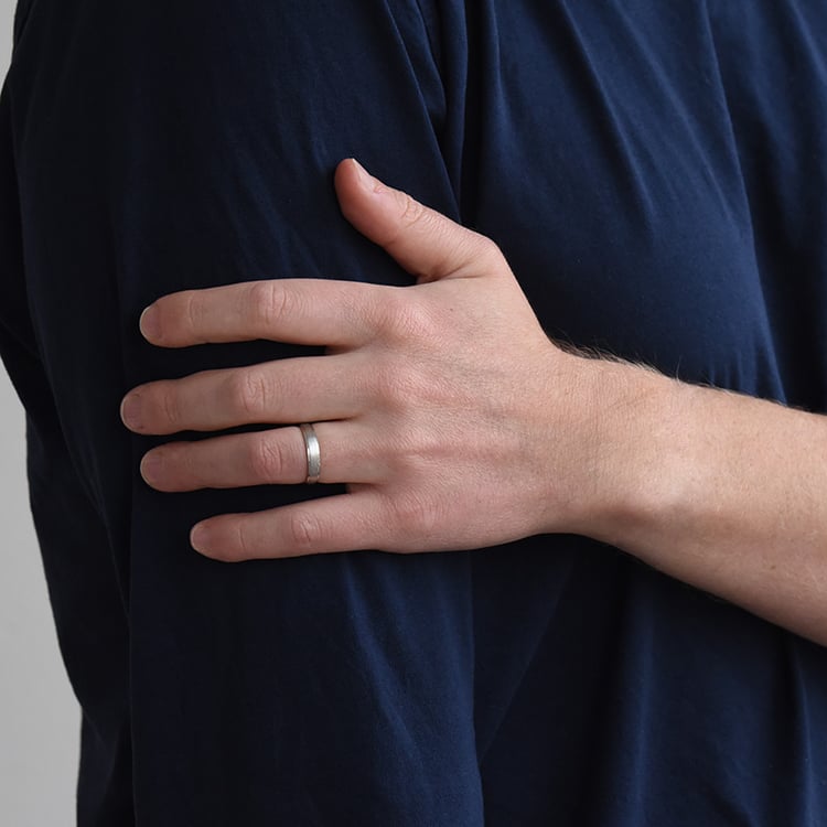 Goldring mit Diamanten 75135