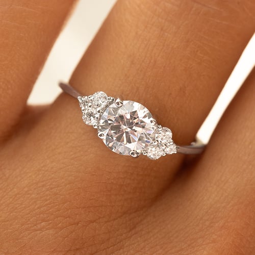 Verlobungsring mit Lab Grown Diamanten Agathe