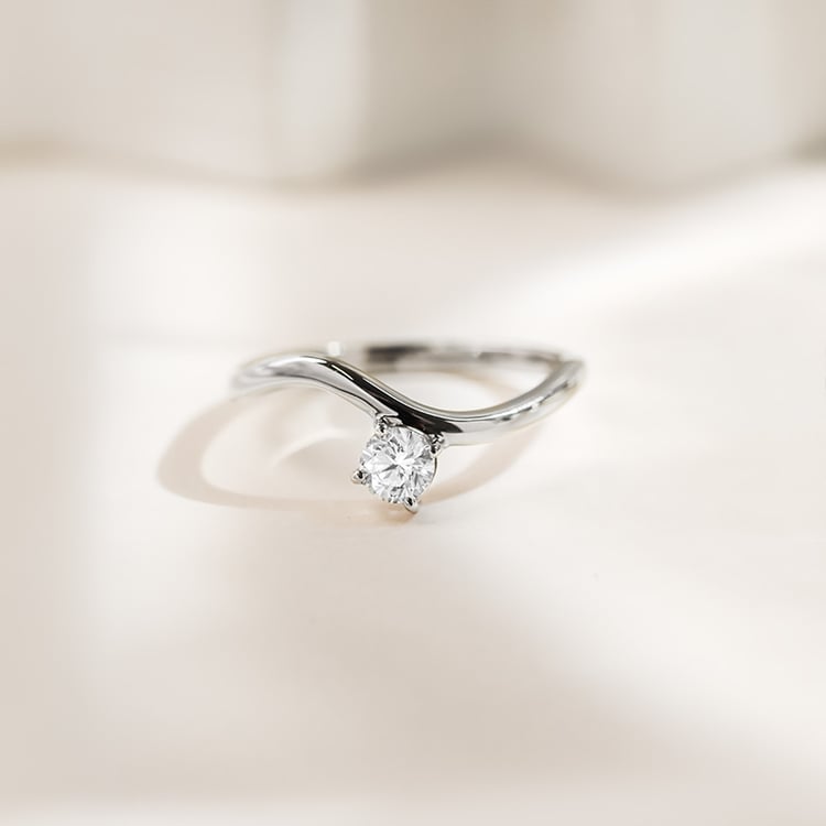 Außergewöhnlicher Verlobungsring 154756