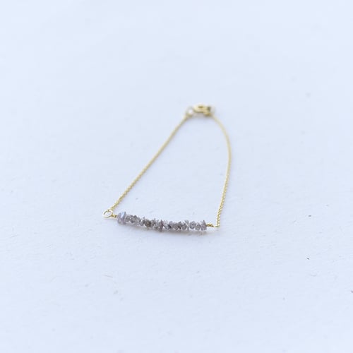 Armband aus Gold mit rosa ungeschliffenen Diamanten Benaty