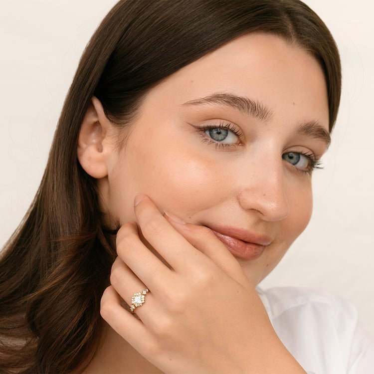 Verlobungsring aus Gelbgold mit Lab Grown Diamant im Princess Schliff Medrie 158849