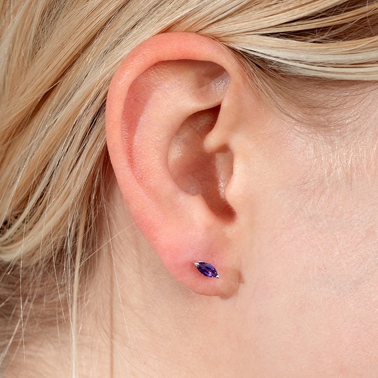 Minimalistische silberne Ohrringe mit Amethysten Andine 132816