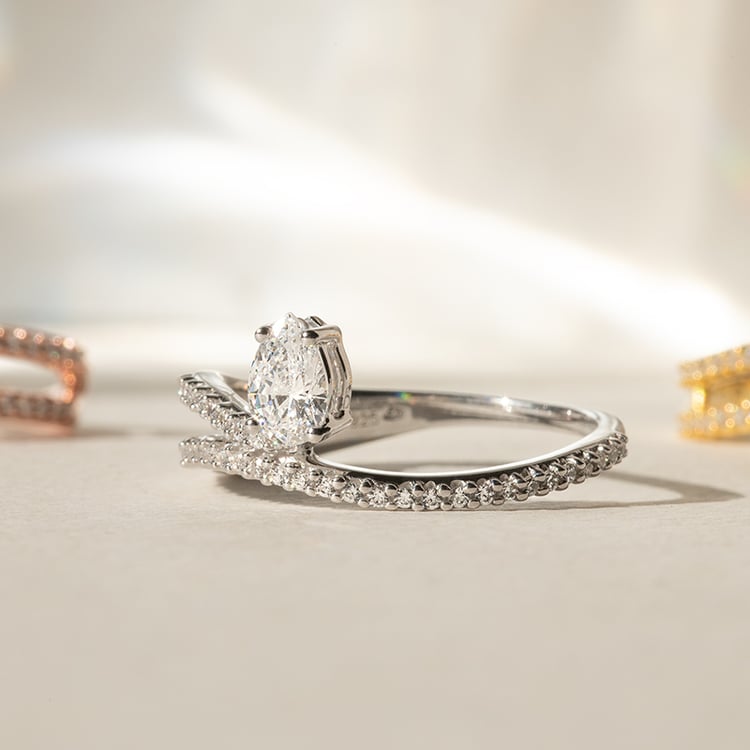 Unkonventioneller Verlobungsring mit Lab Grown Diamanten Reptie 138626