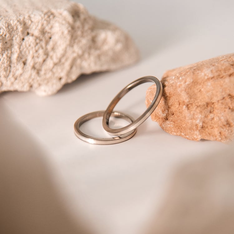 Eheringe aus Titan und Gold Zander 107538